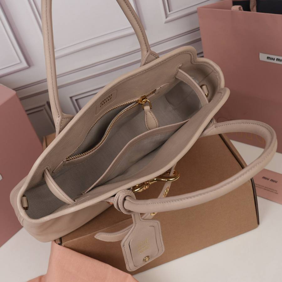 Miu Miu Aventure Nappa Small 5BA292 8D7B 28 x 16 x 8