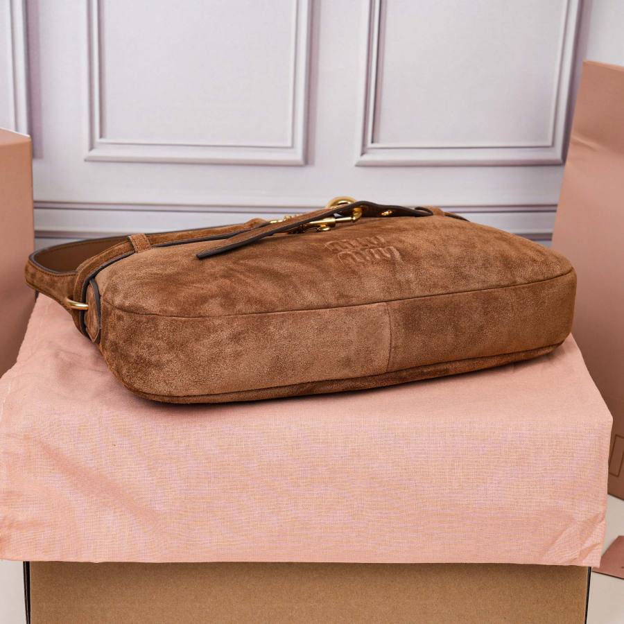 Miu Miu Aventure Underarm Bag 5BC182 5603 33 x 18 x 5