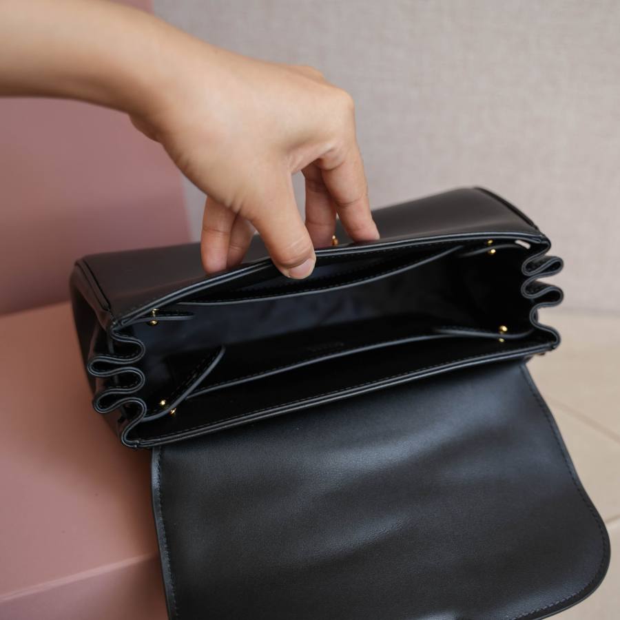 Miu Miu Baguette Shoulder Bag 5BD266 E37B 24 x 14 x 6