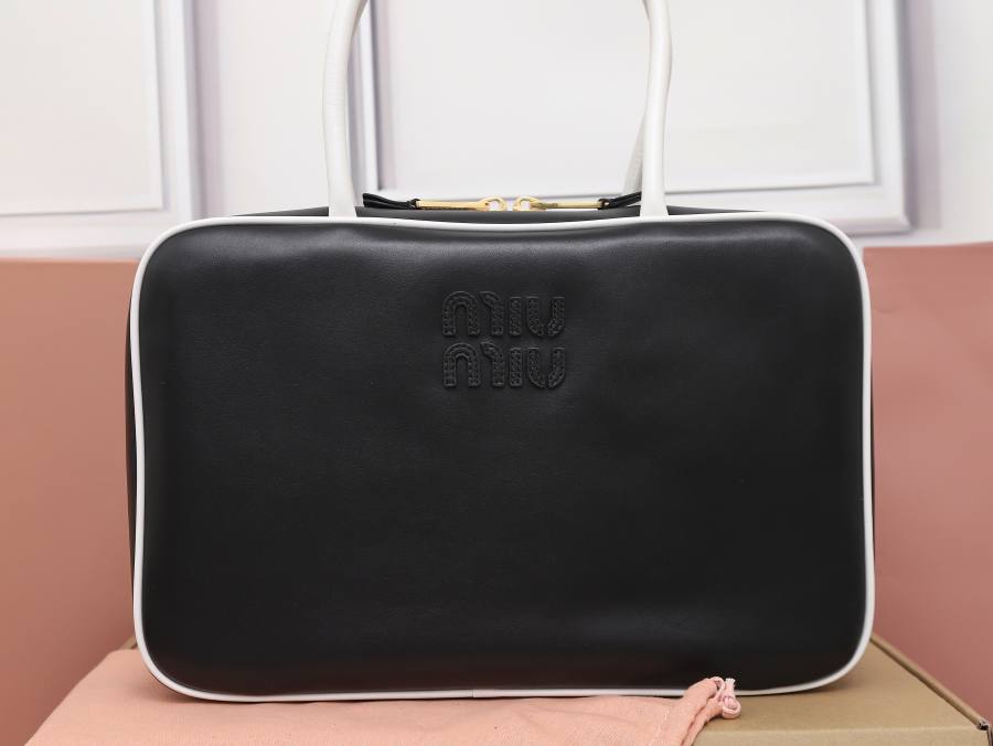 Miu Miu Beau Bag 5BB117 2284 34 x 22 x 12