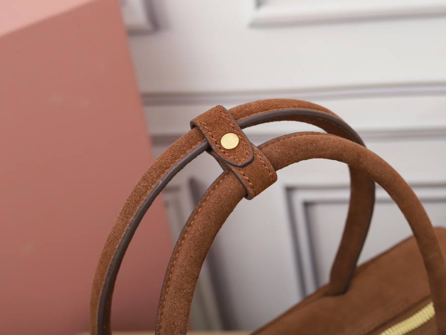 Miu Miu Beau Bag 5BB117 81BD 34 x 22 x 12