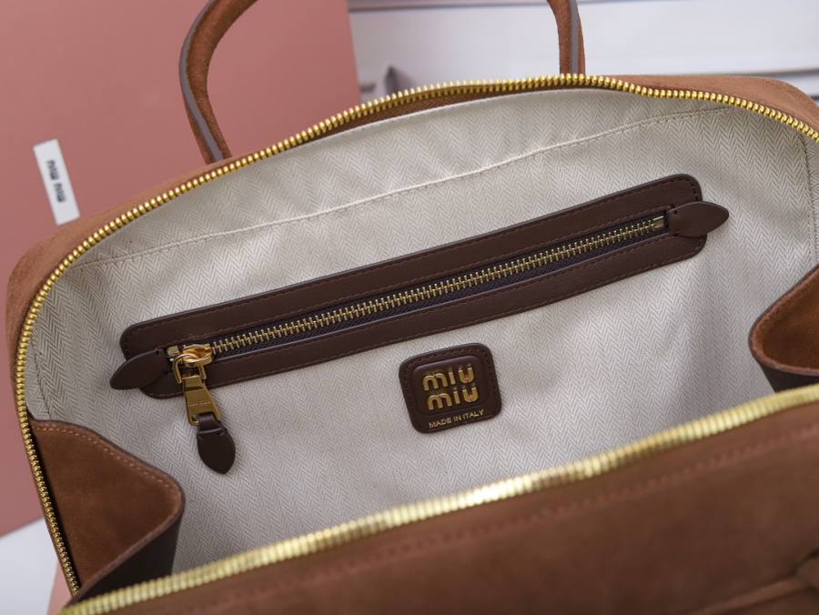 Miu Miu Beau Bag 5BB117 81BD 34 x 22 x 12