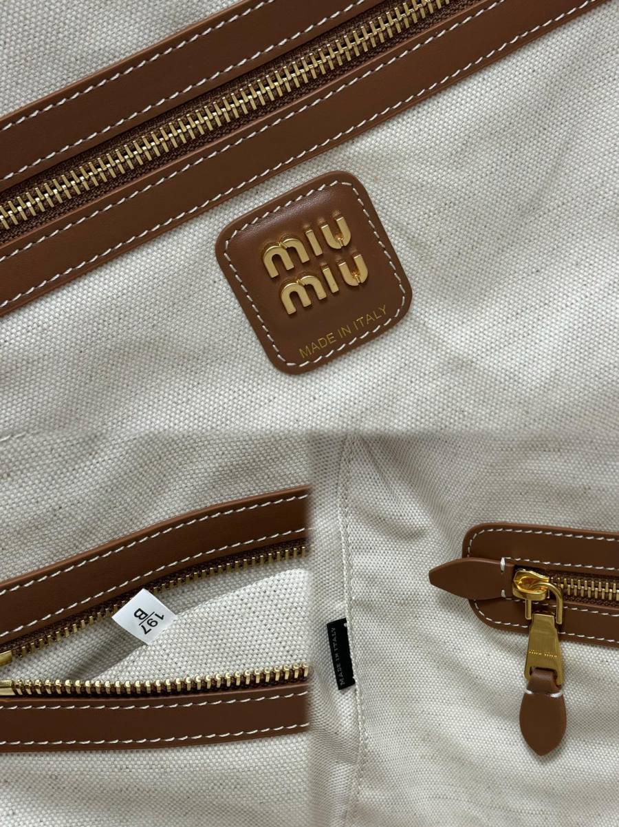 Miu Miu Beau Bag 5BB117 D57B 34 x 22 x 12