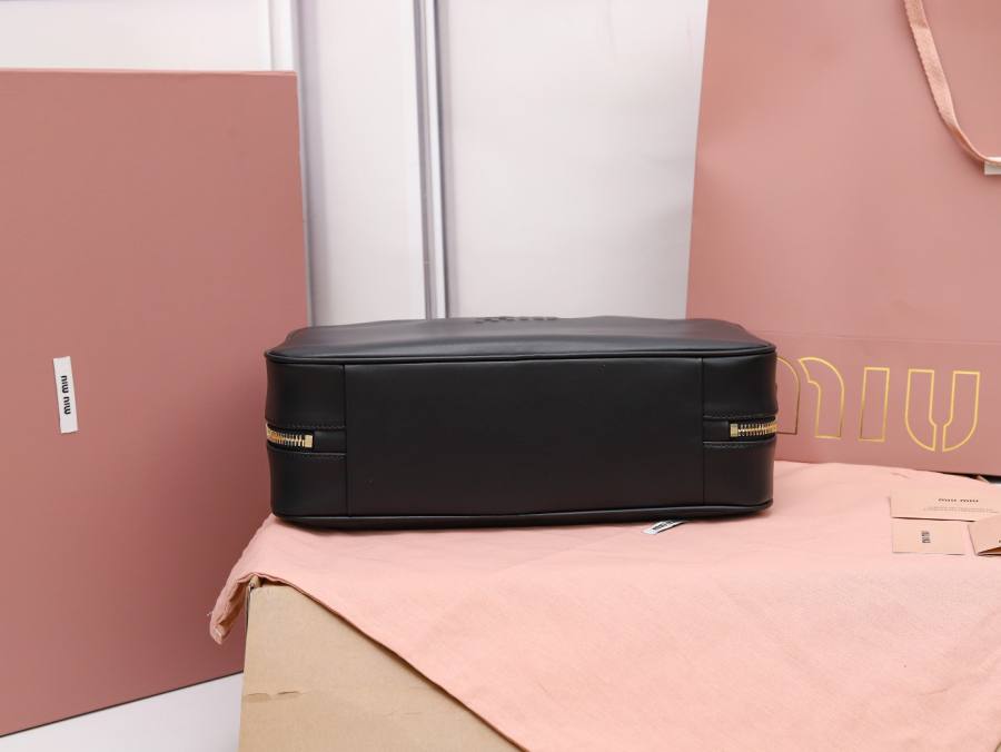 Miu Miu Beau Bag 5BB117 F056 34 x 22 x 12