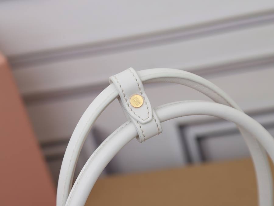 Miu Miu Beau Bag Small Cracked Patent 5BB173 4632 28 x 12 x 8