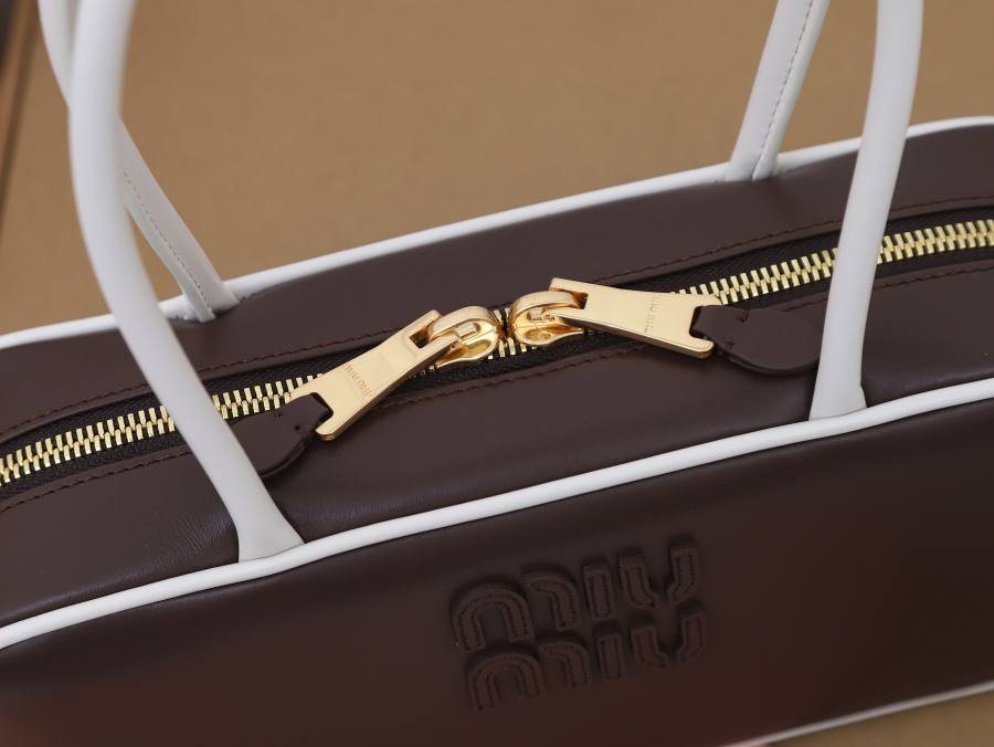 Miu Miu Beau Bag Small Cracked Patent 5BB173 F5E3 28 x 12 x 8