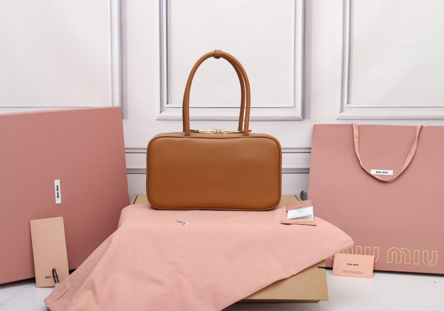 Miu Miu Beau Medium Top Handle 5BB172 8CD6 30 x 17 x 8.5