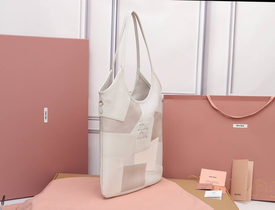Miu Miu Ivy Tote Hobo Tote 5BG231 3090 40 x 35 x 12