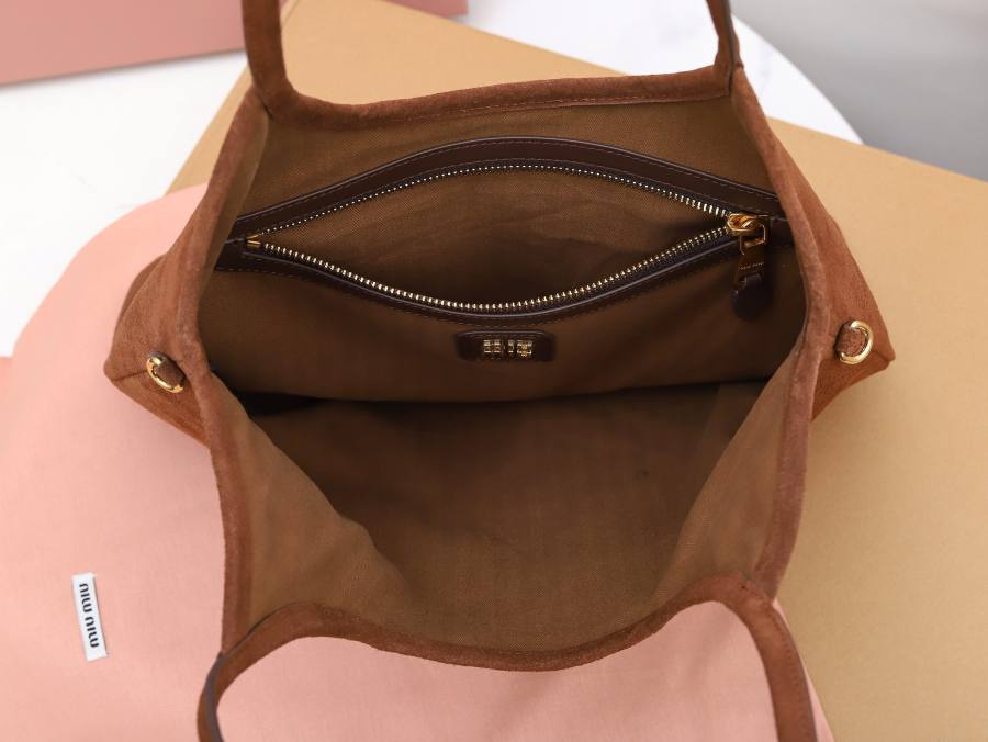 Miu Miu Ivy Tote Hobo Tote 5BG231 4C52 40 x 35 x 12