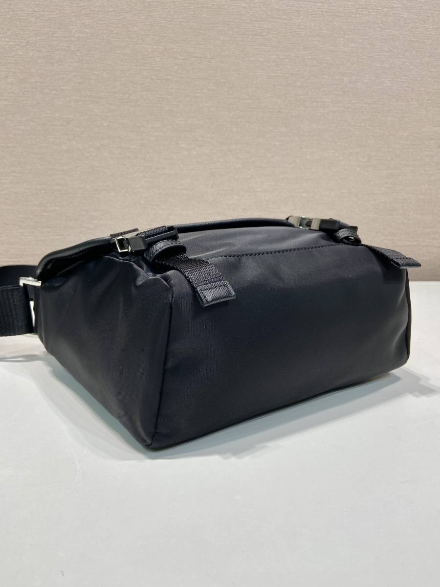 RP 2620000 Prada Re-Nylon Nylon Small 2VD066 E0B8