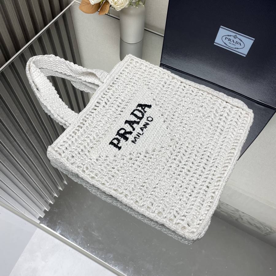 RP 2809000 Prada Raffia Tote 37x36x4 1BG393 148C