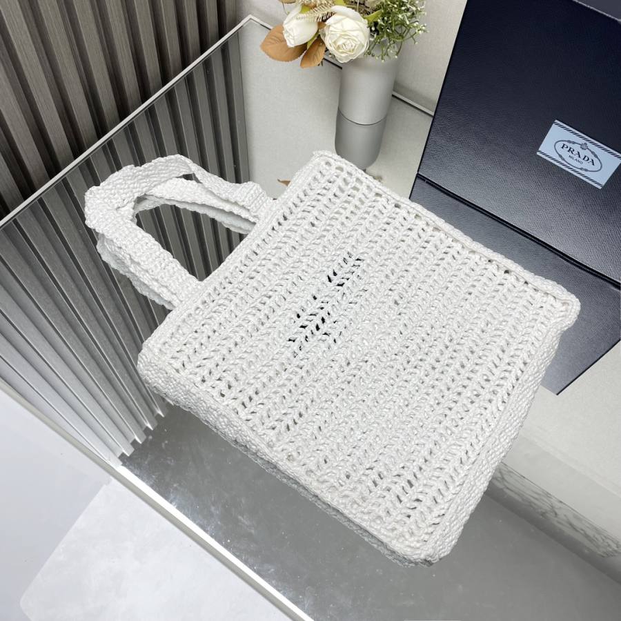 RP 2809000 Prada Raffia Tote 37x36x4 1BG393 148C