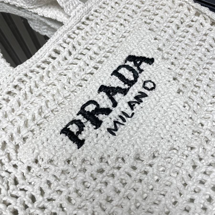 RP 2809000 Prada Raffia Tote 37x36x4 1BG393 148C