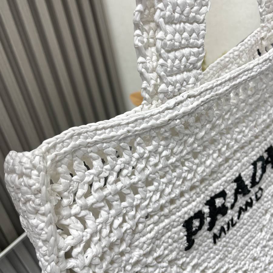 RP 2809000 Prada Raffia Tote 37x36x4 1BG393 148C