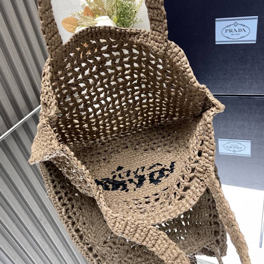 RP 2809000 Prada Raffia Tote 37x36x4 1BG393 4638
