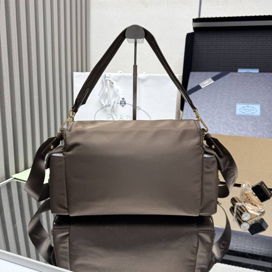 RP 2944000 Prada Re-Nylon Nylon Large 1BD391 CFC3