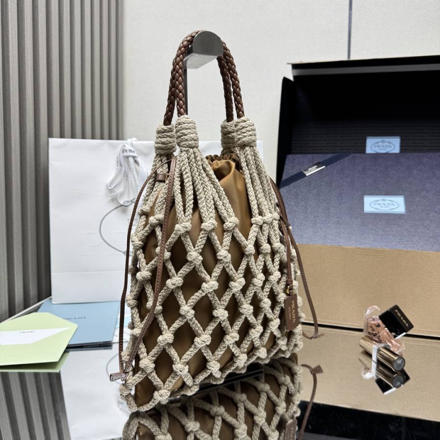RP 2971000 Prada Cleo 27x18x4 1BC111 3373
