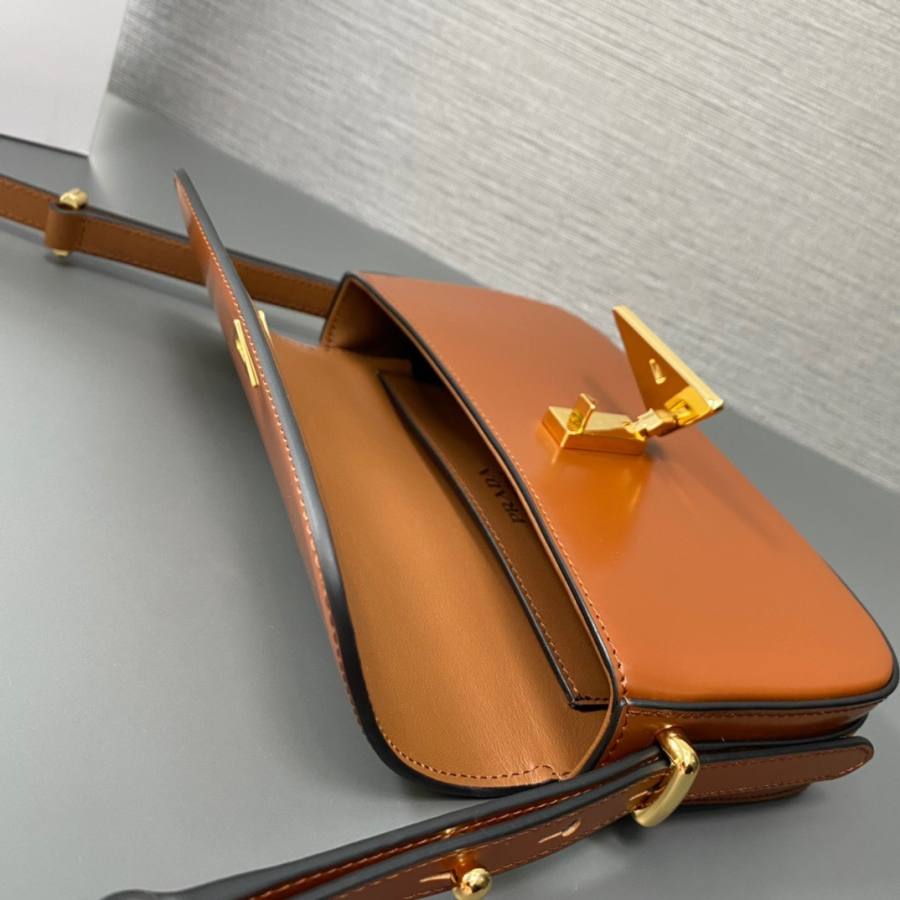 RP 3160000 Prada Galleria Top Handle 1BD339 13F9