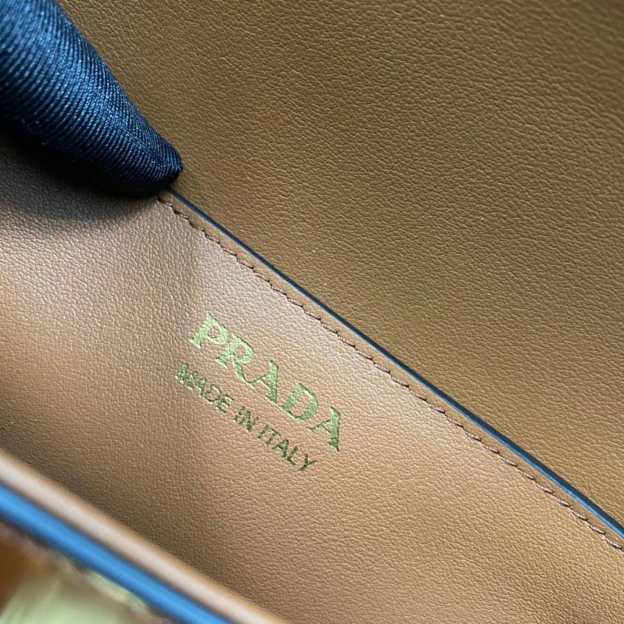 RP 3160000 Prada Galleria Top Handle 1BD339 13F9