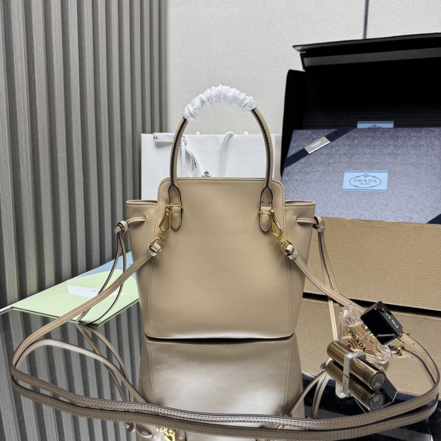 RP 3322000 Prada Bonnie 1BA496 2590