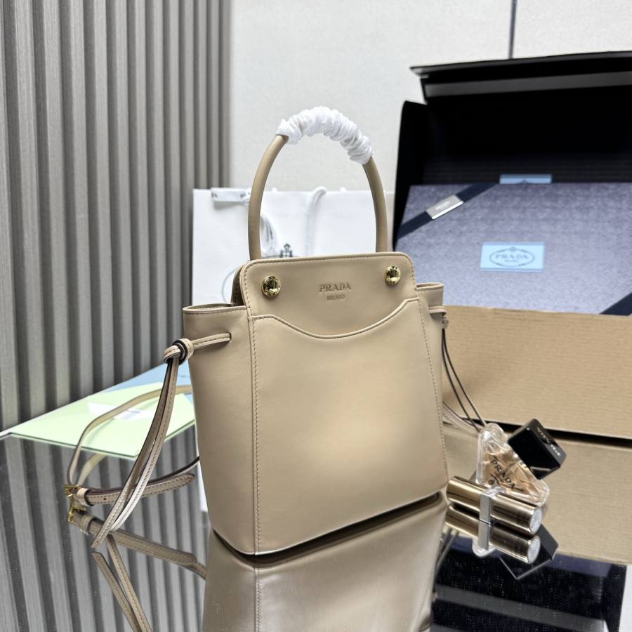RP 3322000 Prada Bonnie 1BA496 2590