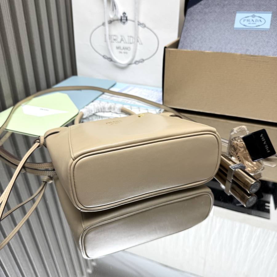 RP 3322000 Prada Bonnie 1BA496 2590