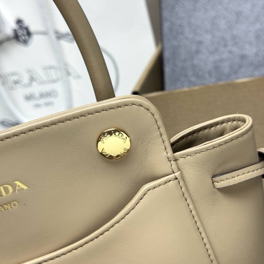RP 3322000 Prada Bonnie 1BA496 2590