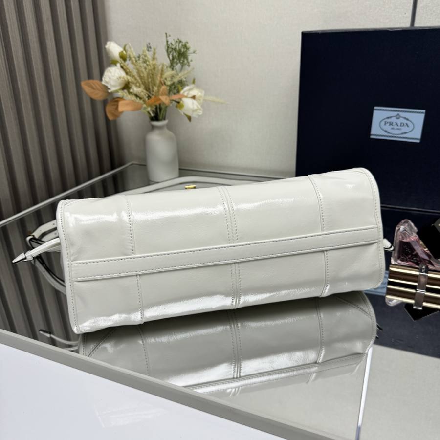 RP 3484000 Prada Bonnie Medium Soft Lux 32x15.5x12 1BA426 0B53