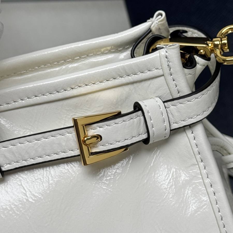 RP 3484000 Prada Bonnie Medium Soft Lux 32x15.5x12 1BA426 0B53