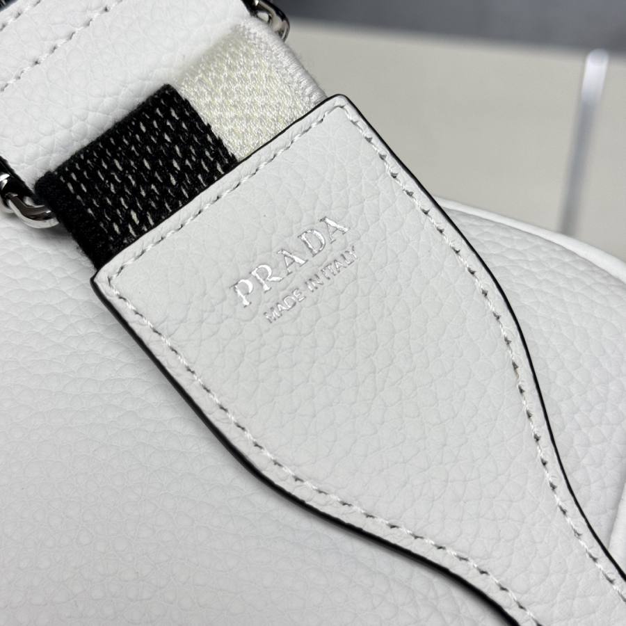 RP 3511000 Prada Double Zip Small Shoulder 1BH082 AFB0