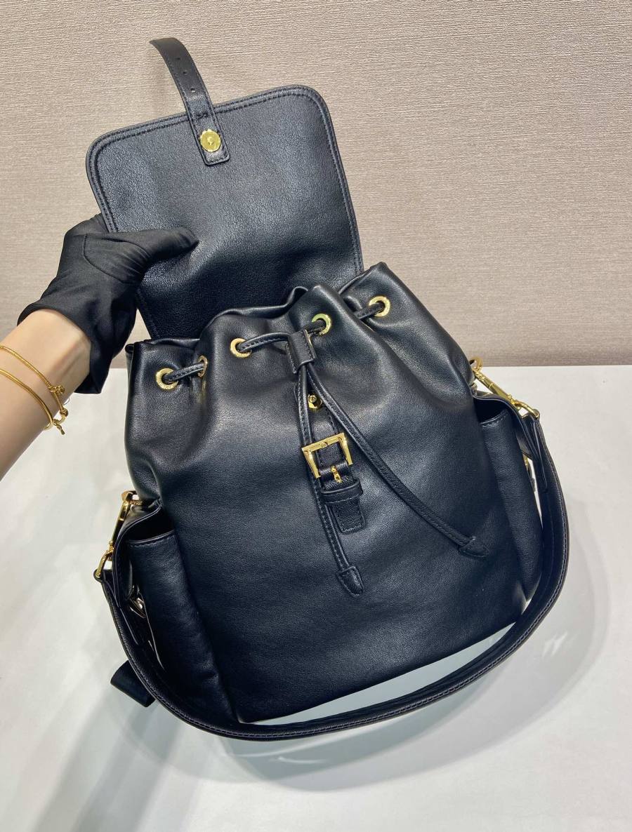 RP 3565000 Prada Explore 2VZ080 6B06