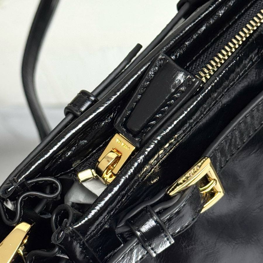 RP 3592000 Prada Bonnie Large Soft Lux 38x24x12 1BA433 68EA