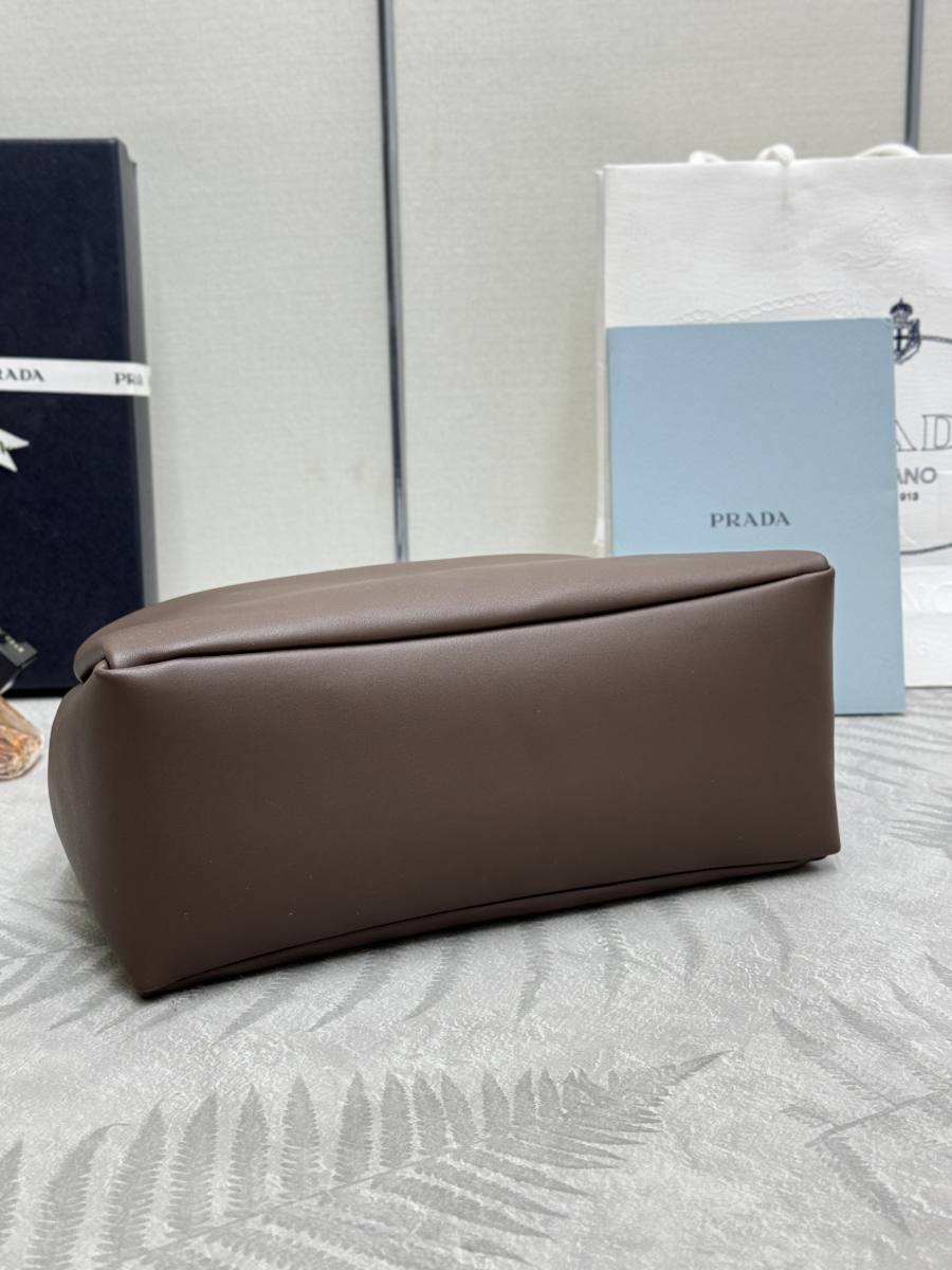 RP 3646000 Prada Bonnie 1BA495 8020