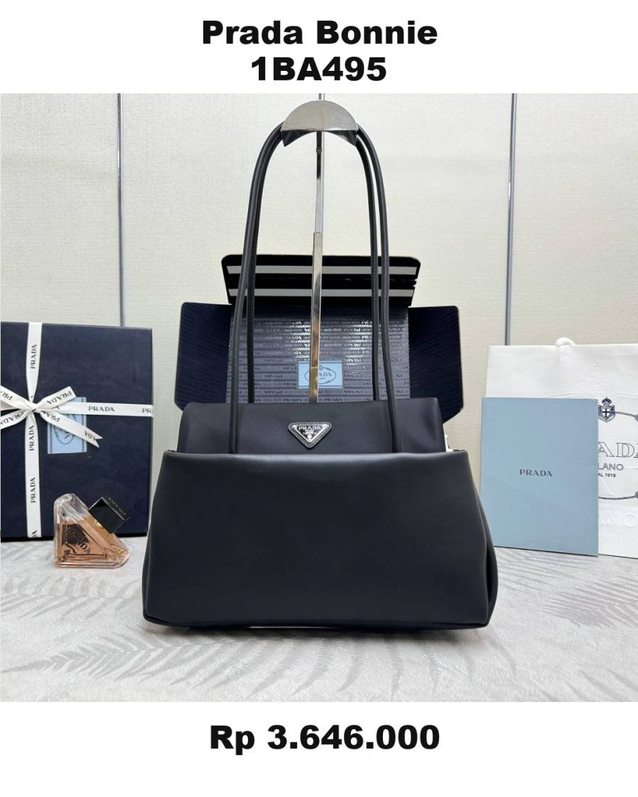 RP 3646000 Prada Bonnie 1BA495 8020