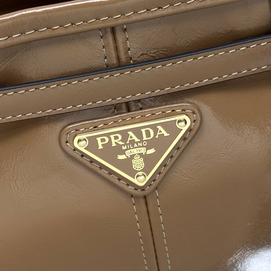 RP 3700000 Prada Bonnie Medium Soft Lux 32x15.5x12 1BA426 04AD