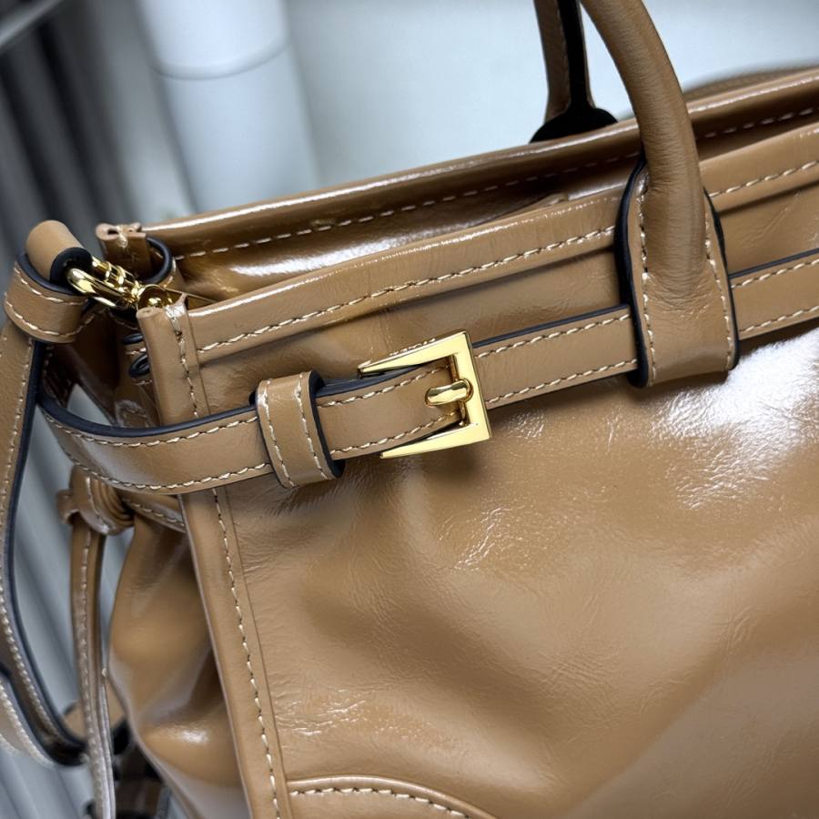 RP 3700000 Prada Bonnie Medium Soft Lux 32x15.5x12 1BA426 04AD