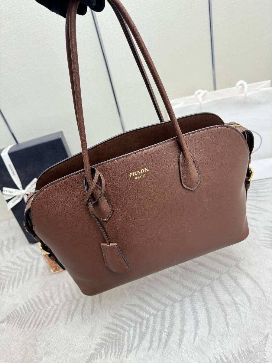 RP 3943000 Prada 1BG600 1BG600 B1B1