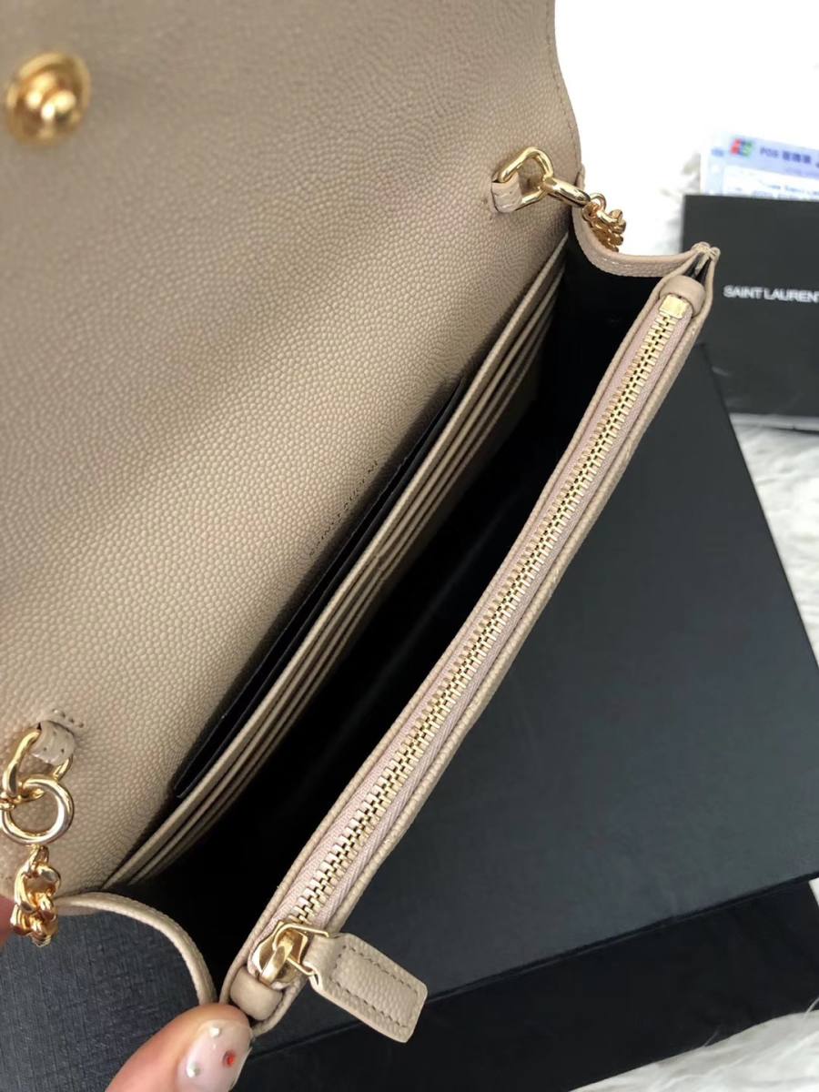 Saint Laurent Envelope WOC 19 x 11.5 x 4 D471