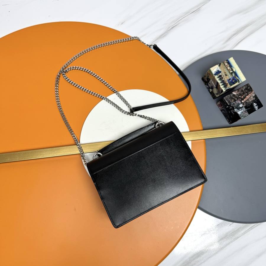 Saint Laurent Envelope WOC 19 x 11.5 x 4 DFD3