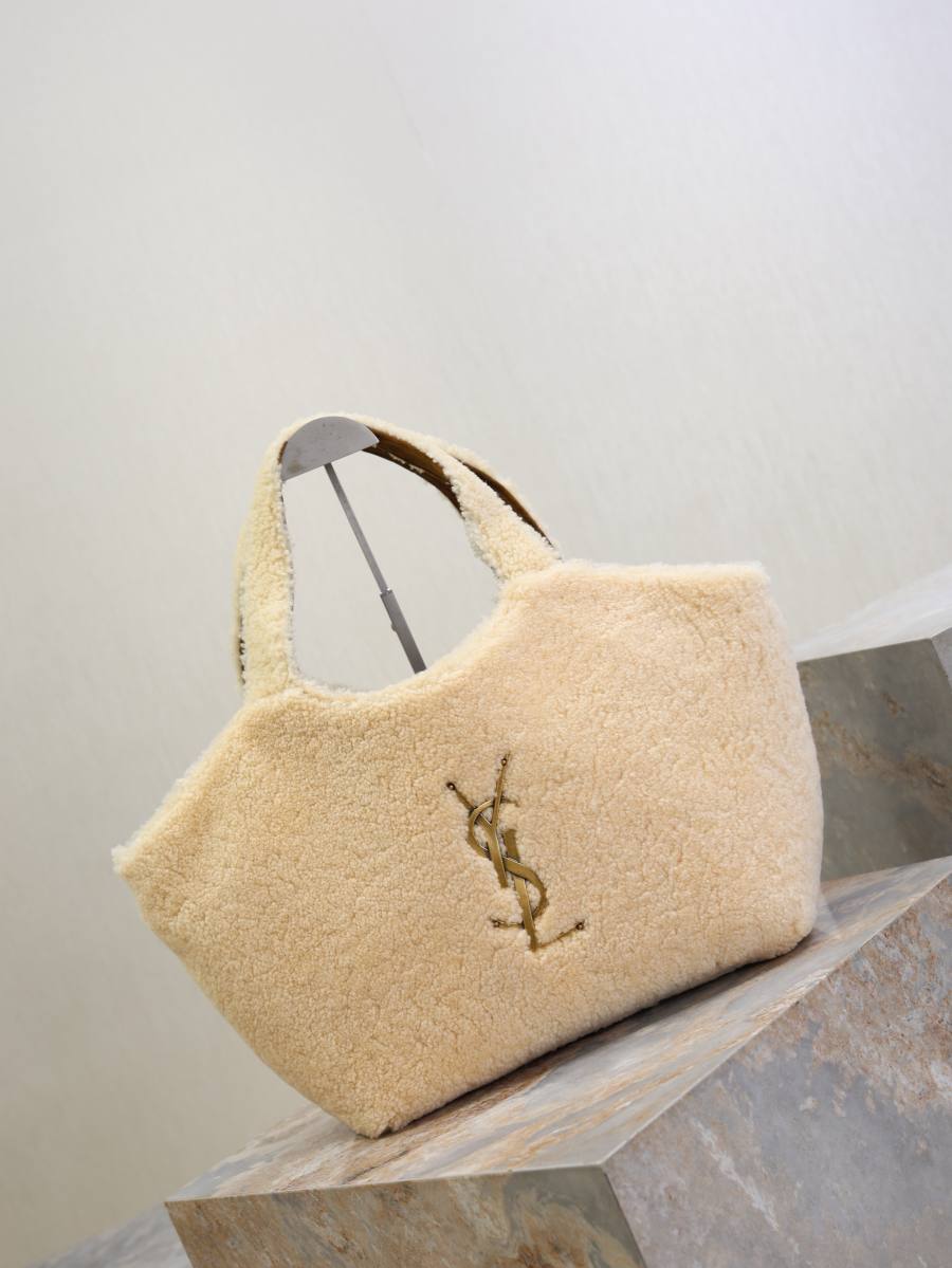 Saint Laurent Icare Small 46 x 28 x 15 D8D9