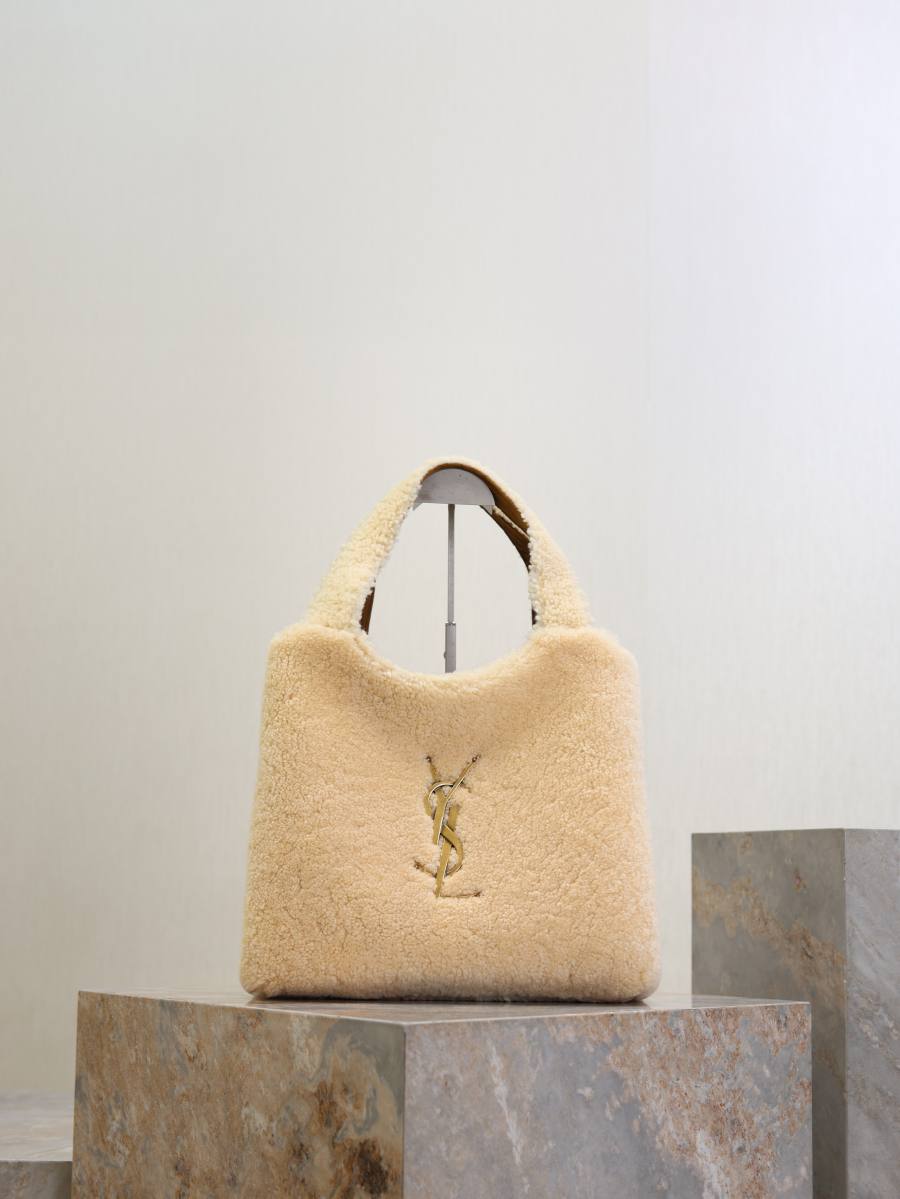 Saint Laurent Icare Small 46 x 28 x 15 D8D9