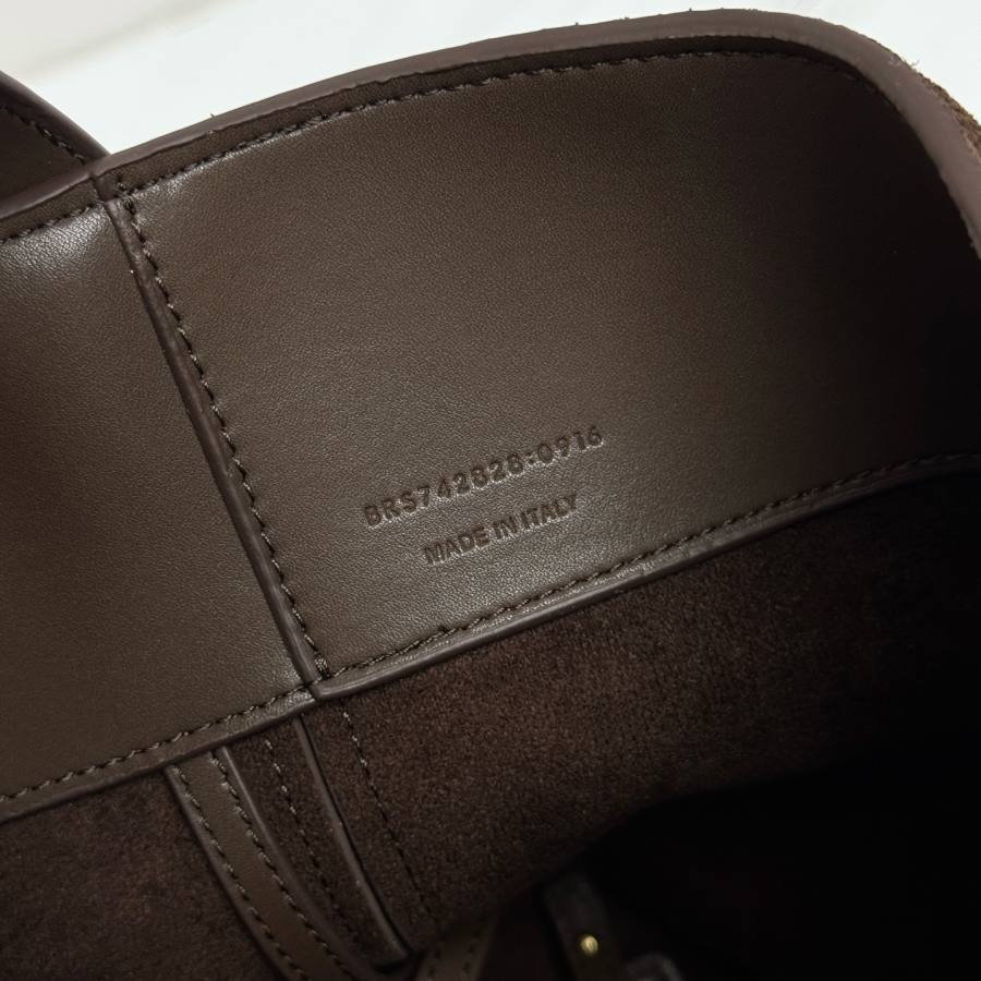 Saint Laurent Le 5 a 7 Large Bucket 30 x 31 x 13 29E0