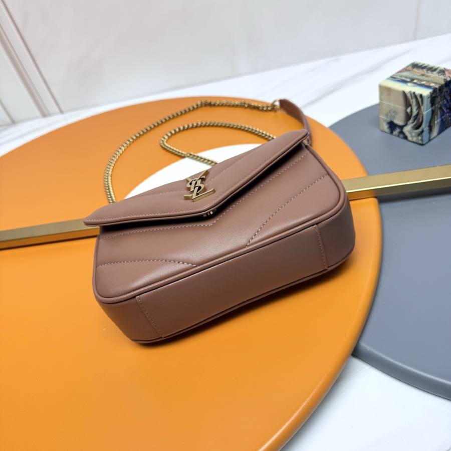 Saint Laurent Loulou Mini 20 x 14 x 7 3A1E