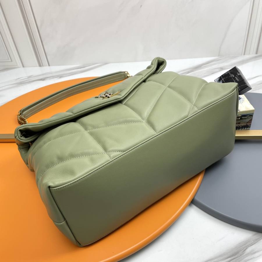 Saint Laurent Loulou Puffer Medium 35 x 23 x 13.5 5AE1