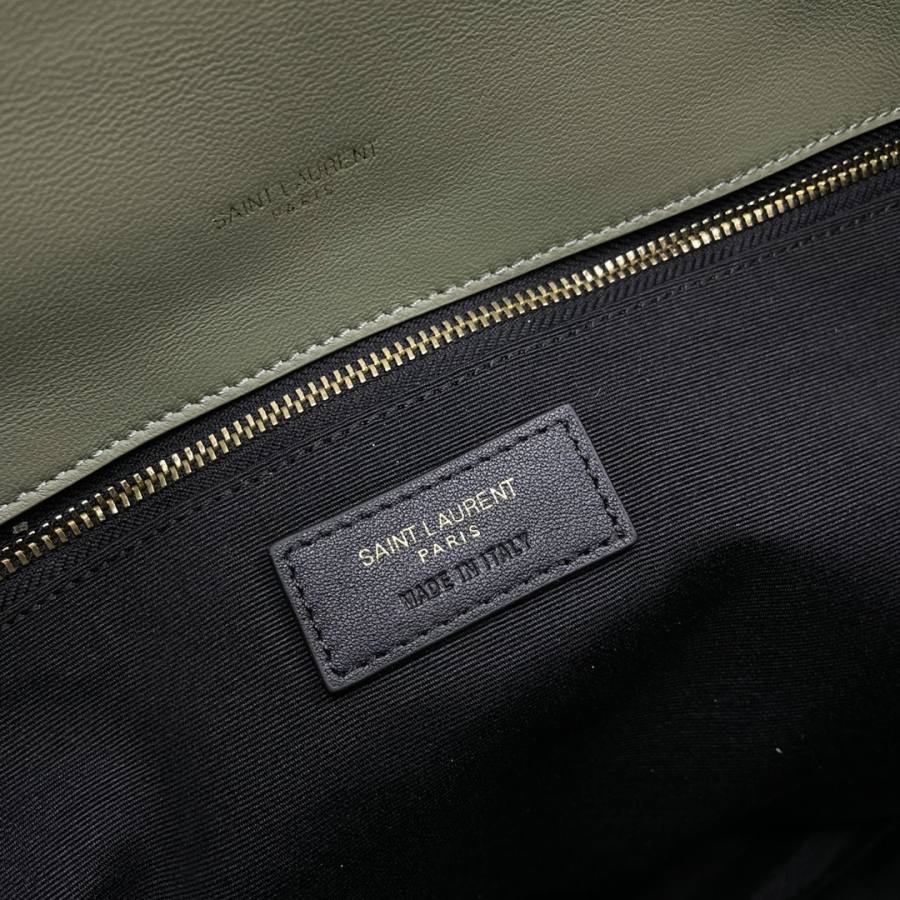 Saint Laurent Loulou Puffer Medium 35 x 23 x 13.5 5AE1