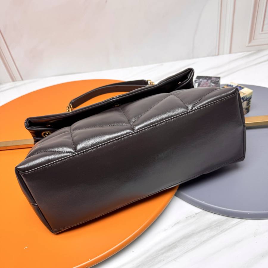 Saint Laurent Loulou Puffer Medium 35 x 23 x 13.5 5F78