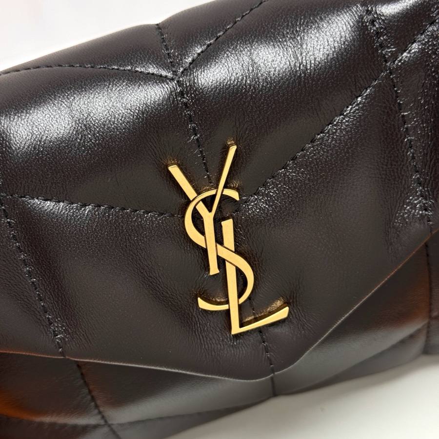 Saint Laurent Loulou Puffer Mini 23 x 15.5 x 8.5 554D