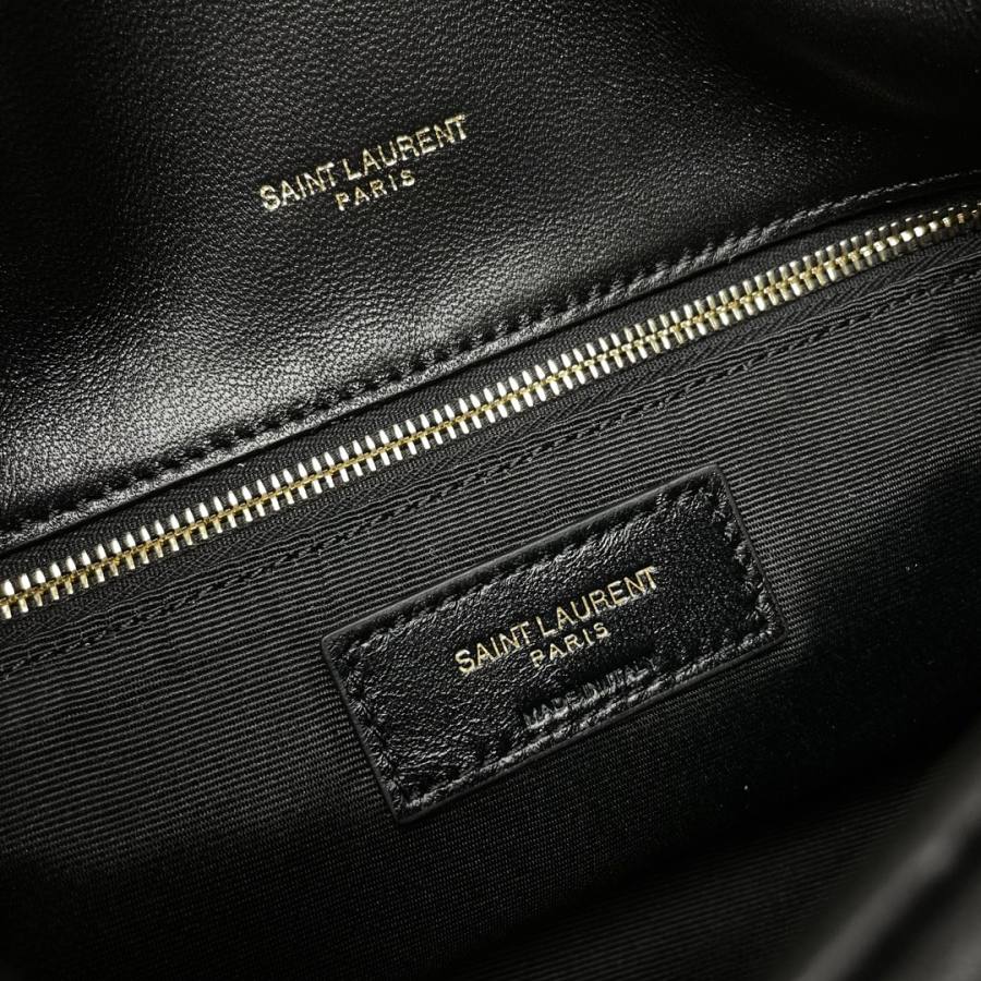 Saint Laurent Loulou Puffer Mini 23 x 15.5 x 8.5 8C55