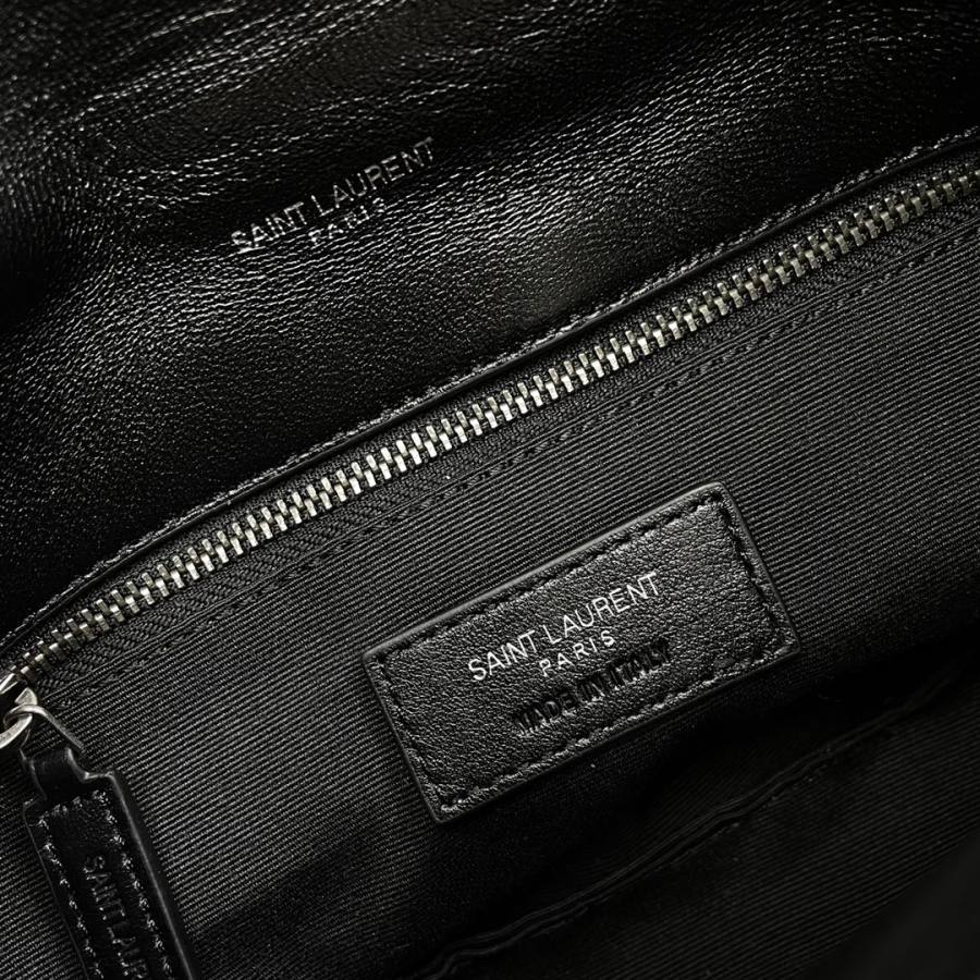 Saint Laurent Loulou Puffer Mini 23 x 15.5 x 8.5 B32A