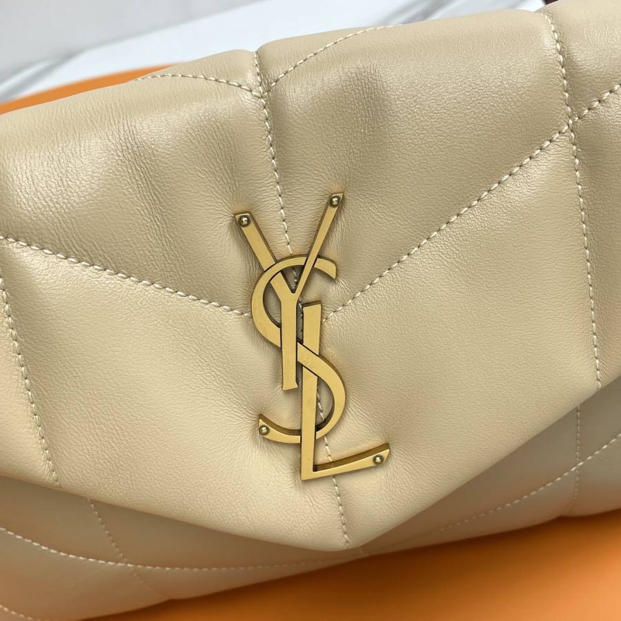 Saint Laurent Loulou Puffer Small 29 x 17 x 11 FFB8